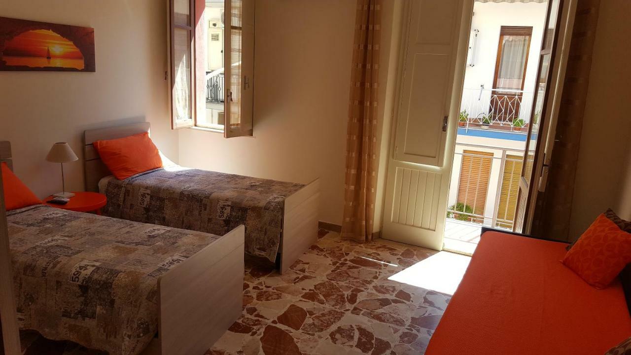 Casa Dany&Olga Leilighet Giardini Naxos Eksteriør bilde