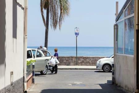Casa Dany&Olga Leilighet Giardini Naxos Eksteriør bilde