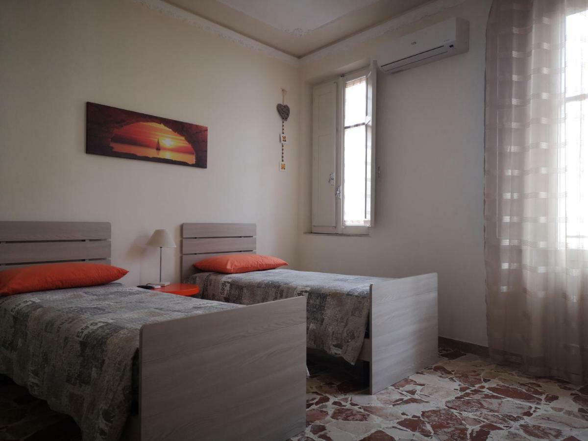 Casa Dany&Olga Leilighet Giardini Naxos Eksteriør bilde